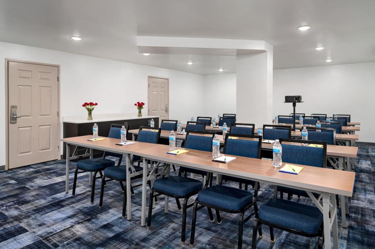 La Quinta Inn By Wyndham Columbus Airport Area Eksteriør billede