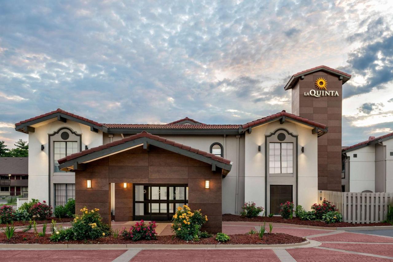 La Quinta Inn By Wyndham Columbus Airport Area Eksteriør billede