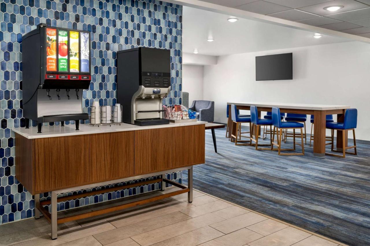 La Quinta Inn By Wyndham Columbus Airport Area Eksteriør billede