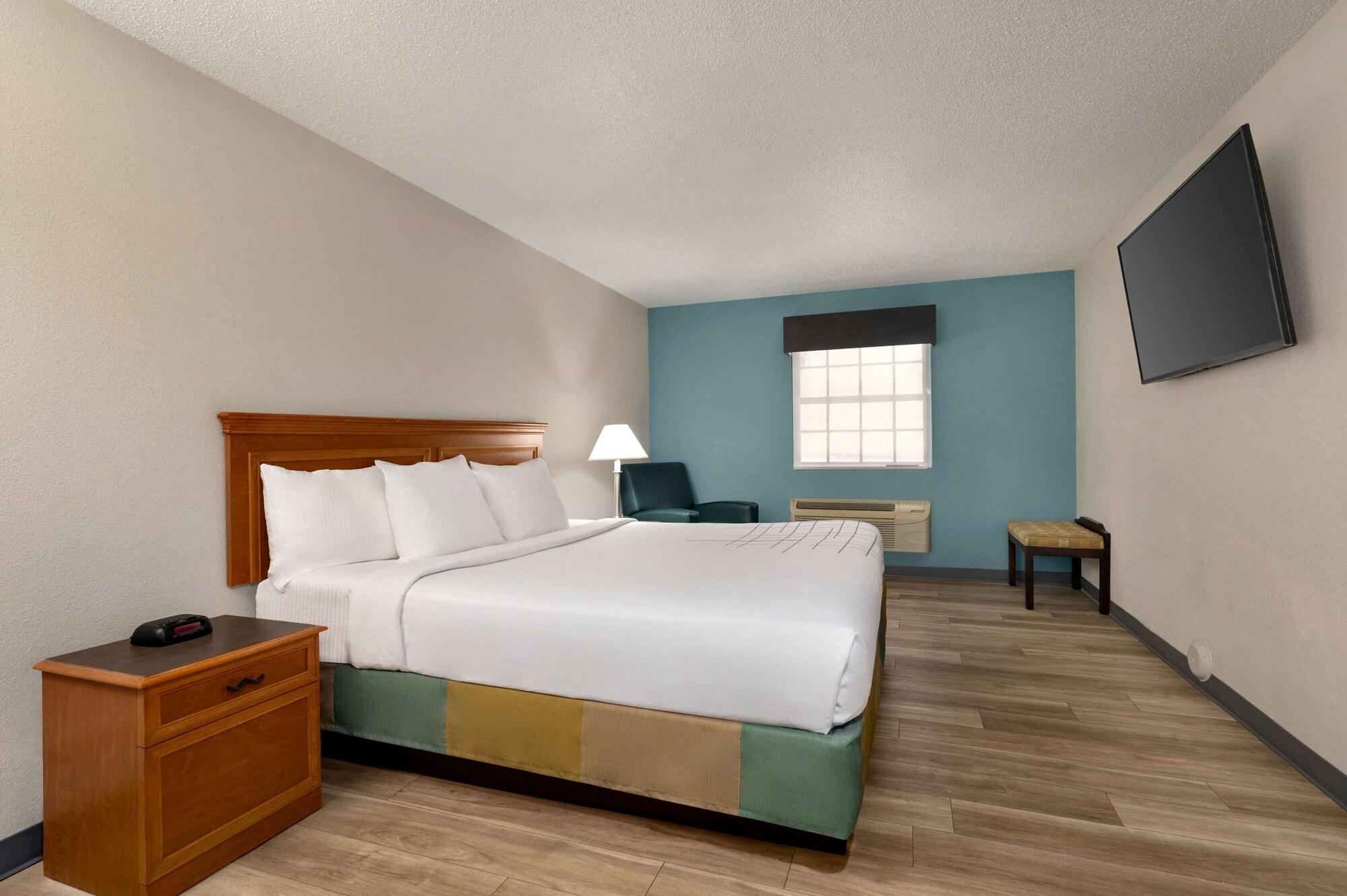 La Quinta Inn By Wyndham Columbus Airport Area Eksteriør billede